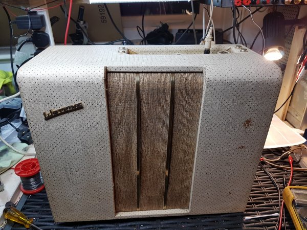Funny end of 50s Guitar amp~